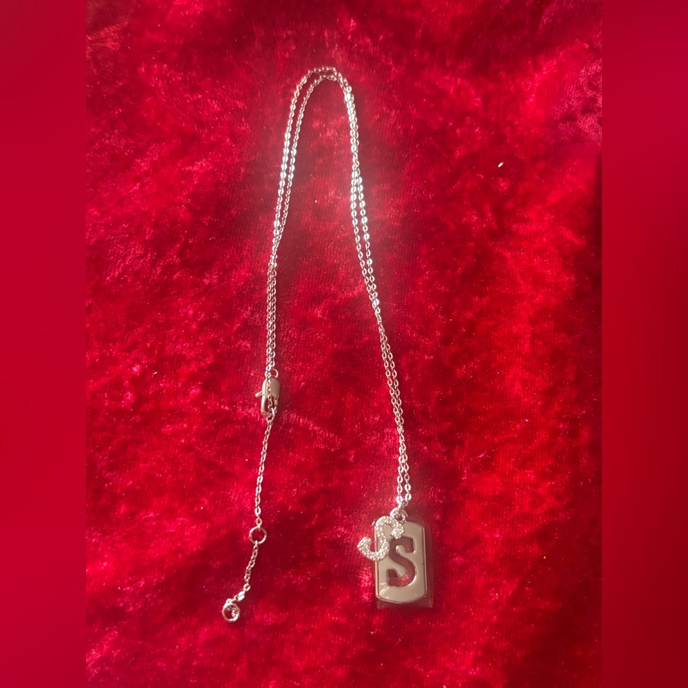 #J150 Nordstrom 16" Sterling Silver 'S" Initial Charm Dog Tag Necklace